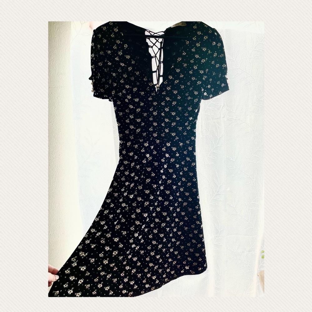 Daisy dress